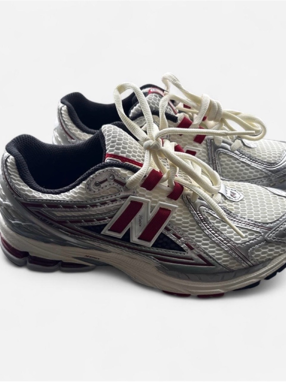 New Balance 1906R